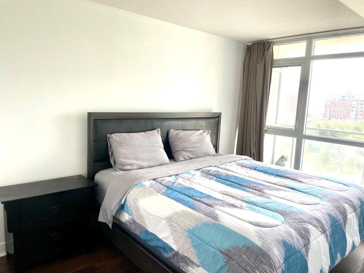 Three Br Condo Step To Cn Tower Rogers Center With Free Parking Toronto Exteriör bild