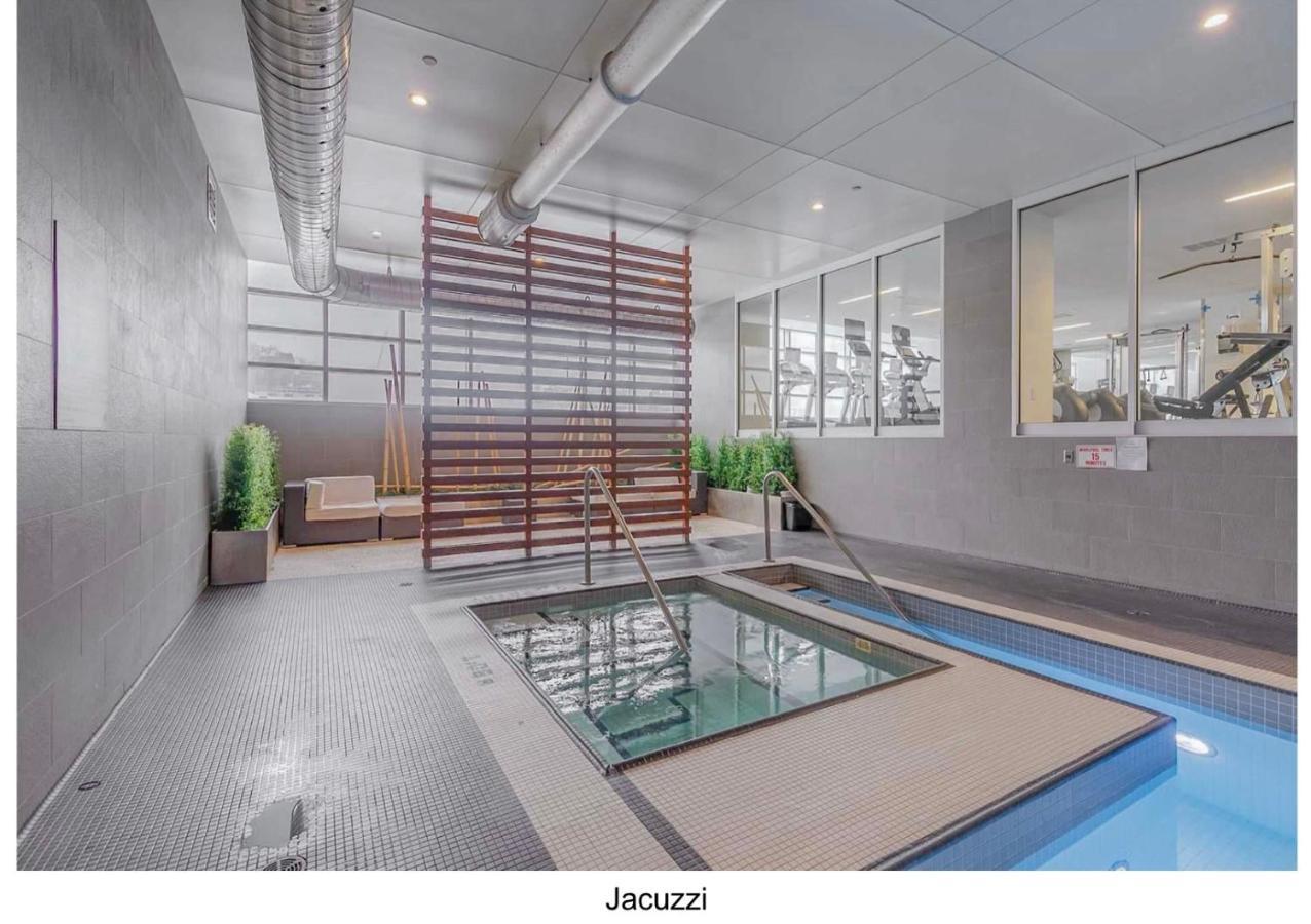 Three Br Condo Step To Cn Tower Rogers Center With Free Parking Toronto Exteriör bild
